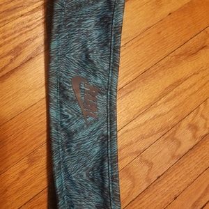 Nike reversible headband